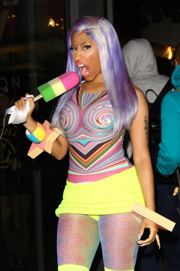 Nicki Minaj Sighting In London - April 20, 2012